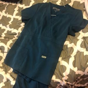 Blue/green greys anatomy scrub set sz medium